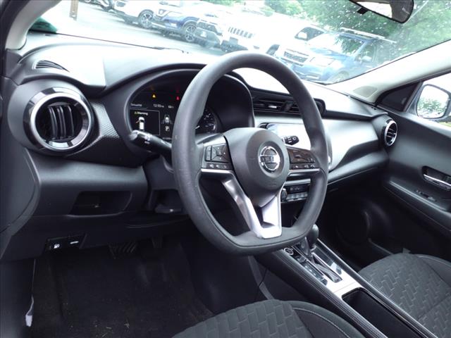 2021 Nissan Kicks SV Xtronic CVT