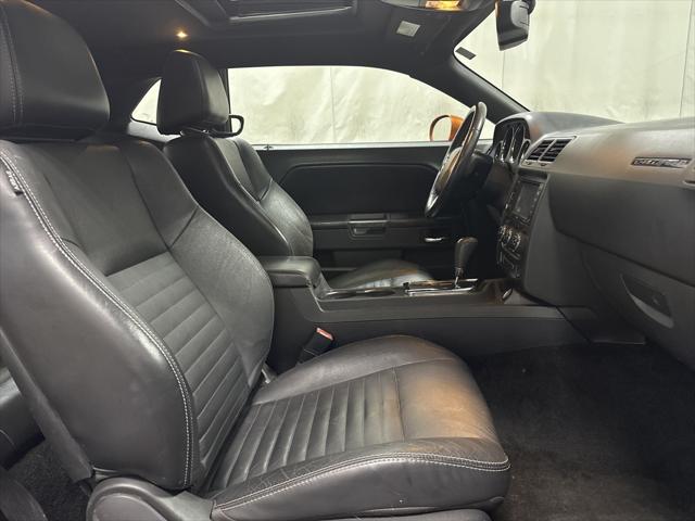 2011 Dodge Challenger Base