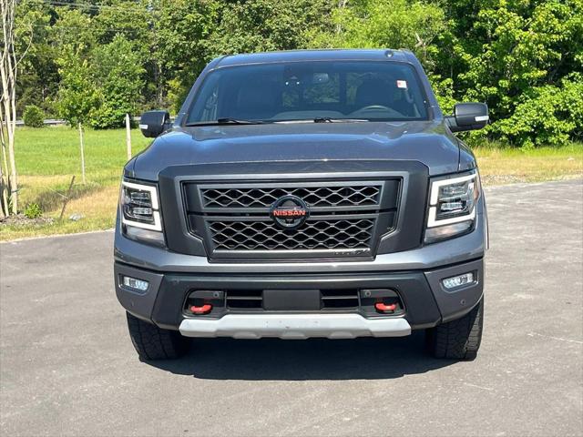 2021 Nissan TITAN Crew Cab PRO-4X 4x4