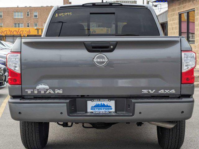 2023 Nissan Titan Crew Cab SV 4x4