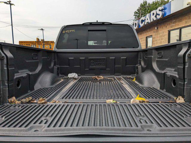 2023 Nissan Titan Crew Cab SV 4x4