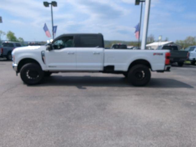 2023 Ford F-350 LARIAT