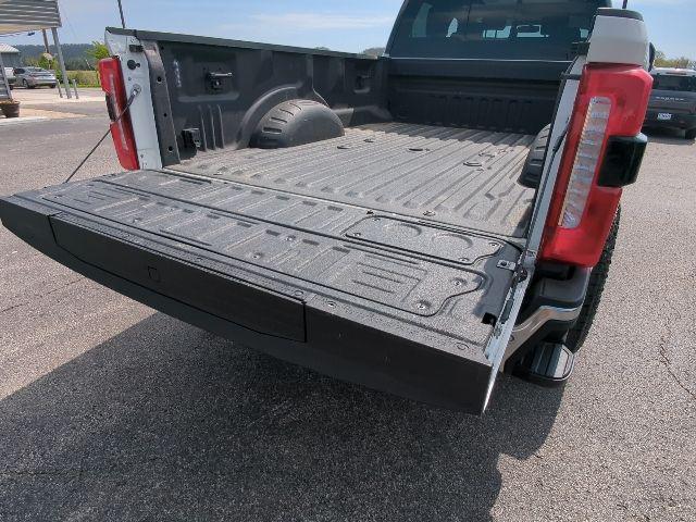 2023 Ford F-350 LARIAT