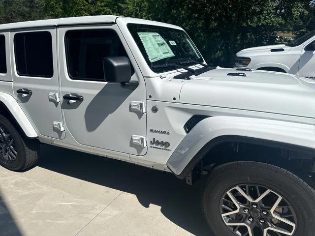 2024 Jeep Wrangler WRANGLER 4-DOOR SAHARA