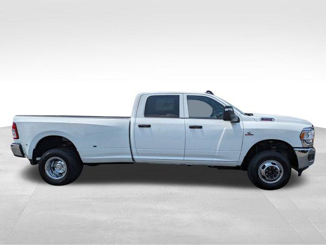 2024 RAM Ram 3500 RAM 3500 TRADESMAN CREW CAB 4X4 8 BOX