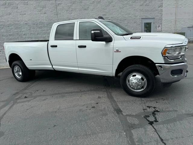 2024 RAM Ram 3500 RAM 3500 TRADESMAN CREW CAB 4X4 8 BOX