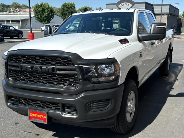 2024 RAM Ram 3500 RAM 3500 TRADESMAN CREW CAB 4X4 8 BOX