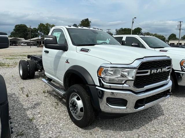 2024 RAM Ram 5500 Chassis Cab RAM 5500 TRADESMAN CHASSIS REGULAR CAB 4X4 84 CA