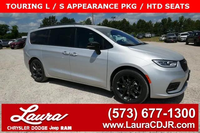 2024 Chrysler Pacifica PACIFICA TOURING L