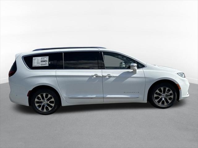 2024 Chrysler Pacifica Hybrid PACIFICA PLUG-IN HYBRID PINNACLE