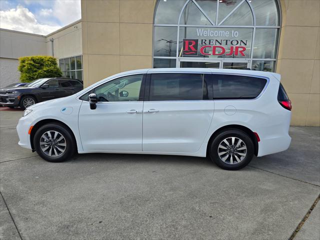 2024 Chrysler Pacifica PACIFICA LIMITED AWD