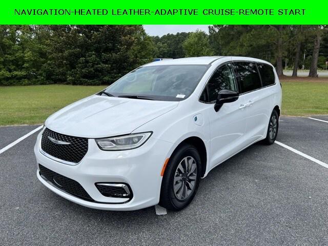 2024 Chrysler Pacifica Hybrid PACIFICA PLUG-IN HYBRID SELECT