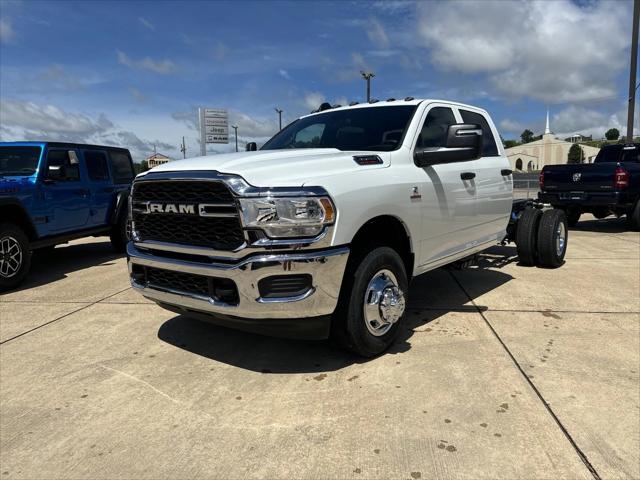 2024 RAM Ram 3500 Chassis Cab RAM 3500 TRADESMAN CREW CAB CHASSIS 4X4 60 CA