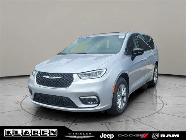 2024 Chrysler Pacifica PACIFICA TOURING L AWD