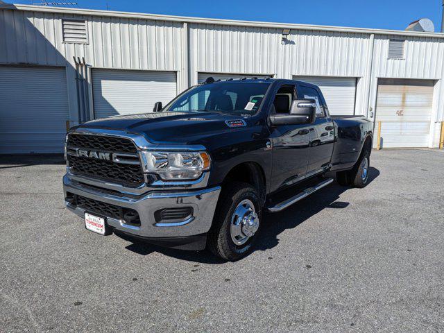 2024 RAM Ram 3500 RAM 3500 TRADESMAN CREW CAB 4X4 8 BOX