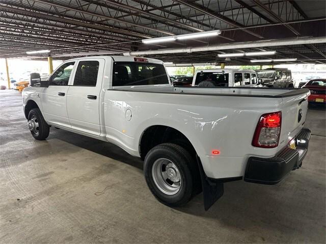 2024 RAM Ram 3500 RAM 3500 TRADESMAN CREW CAB 4X4 8 BOX