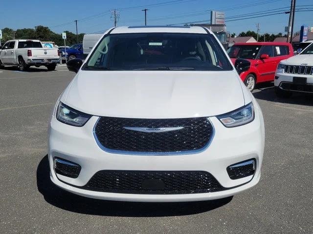 2024 Chrysler Pacifica PACIFICA LIMITED AWD