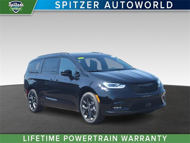 2024 Chrysler Pacifica PACIFICA TOURING L