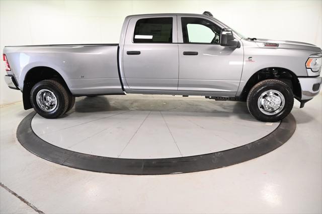 2024 RAM Ram 3500 RAM 3500 TRADESMAN CREW CAB 4X4 8 BOX