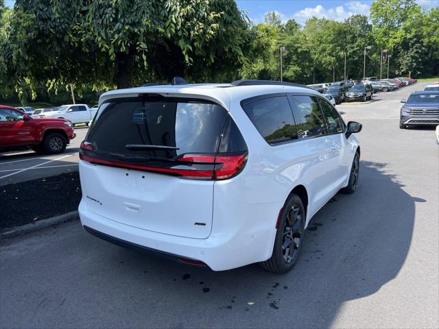 2024 Chrysler Pacifica PACIFICA TOURING L AWD