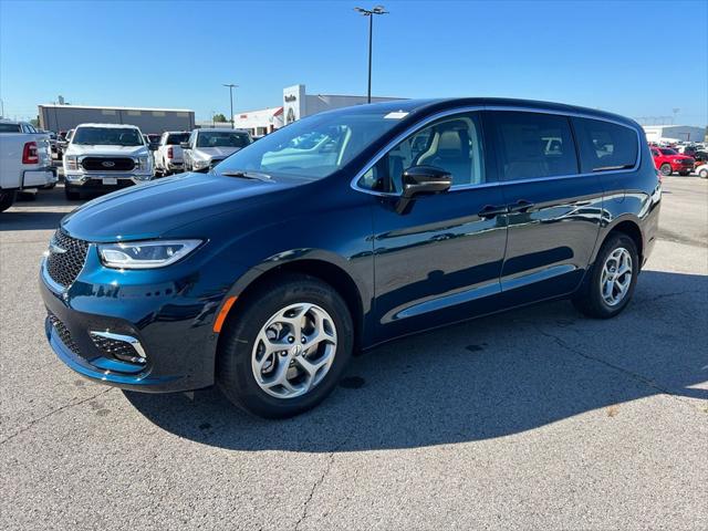 2024 Chrysler Pacifica PACIFICA LIMITED AWD