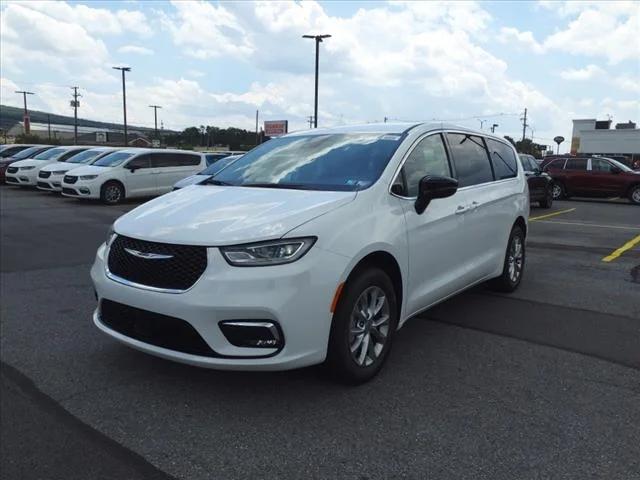 2024 Chrysler Pacifica PACIFICA TOURING L AWD