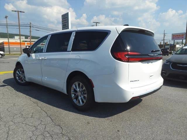 2024 Chrysler Pacifica PACIFICA TOURING L AWD