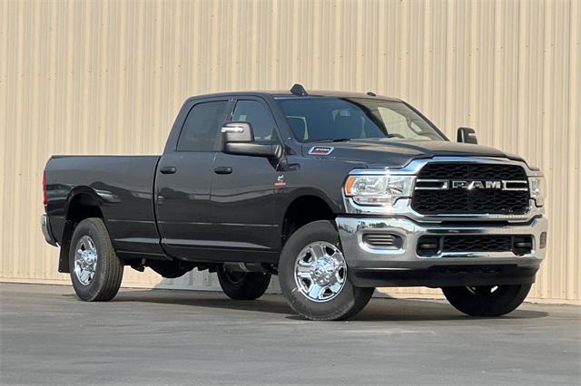 2024 RAM Ram 3500 RAM 3500 TRADESMAN CREW CAB 4X4 8 BOX