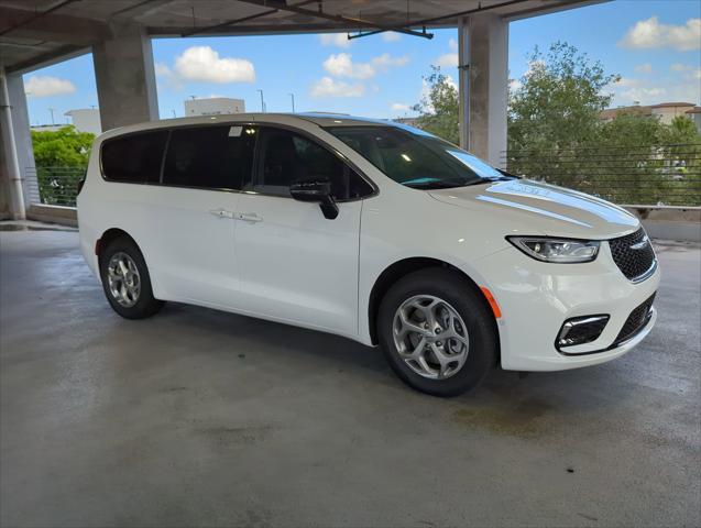 2024 Chrysler Pacifica PACIFICA LIMITED AWD