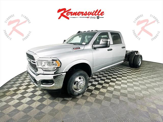 2024 RAM Ram 3500 Chassis Cab RAM 3500 TRADESMAN CREW CAB CHASSIS 4X4 60 CA