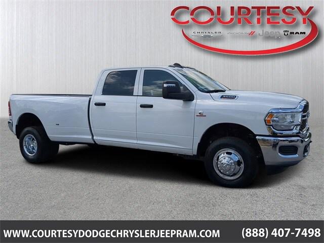 2024 RAM Ram 3500 RAM 3500 TRADESMAN CREW CAB 4X4 8 BOX