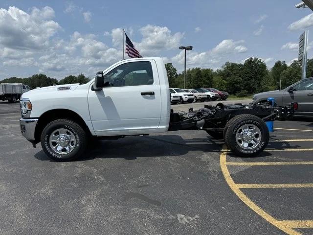 2024 RAM Ram 3500 RAM 3500 TRADESMAN REGULAR CAB 4X4 8 BOX