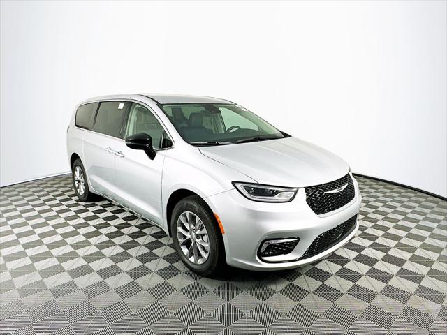 2024 Chrysler Pacifica PACIFICA TOURING L AWD