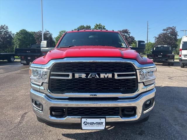 2024 RAM Ram 3500 Chassis Cab RAM 3500 TRADESMAN CREW CAB CHASSIS 4X4 60 CA
