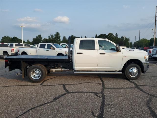 2024 RAM Ram 3500 Chassis Cab RAM 3500 TRADESMAN CREW CAB CHASSIS 4X4 60 CA