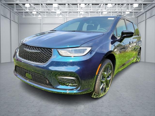 2024 Chrysler Pacifica PACIFICA TOURING L AWD