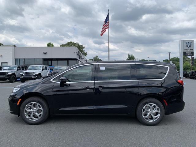 2024 Chrysler Pacifica PACIFICA LIMITED AWD