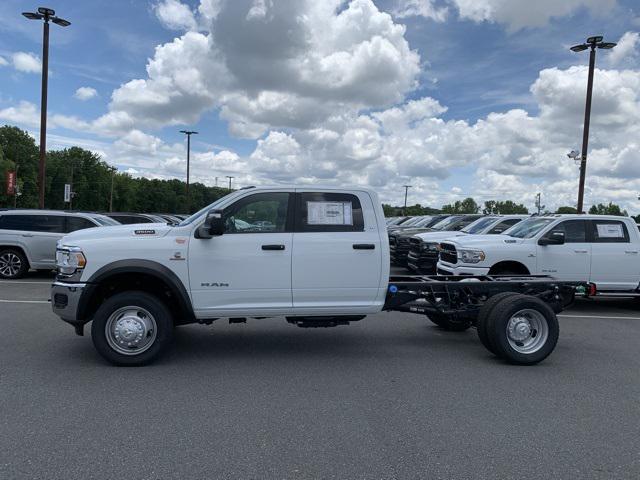 2024 RAM Ram 4500 Chassis Cab RAM 4500 SLT CHASSIS CREW CAB 4X4 60 CA