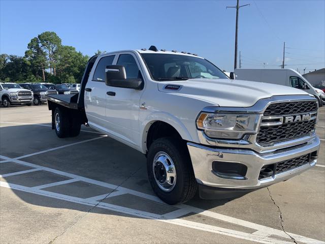 2024 RAM Ram 3500 Chassis Cab RAM 3500 TRADESMAN CREW CAB CHASSIS 4X4 60 CA