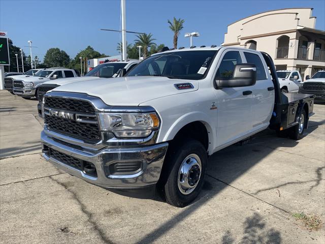 2024 RAM Ram 3500 Chassis Cab RAM 3500 TRADESMAN CREW CAB CHASSIS 4X4 60 CA