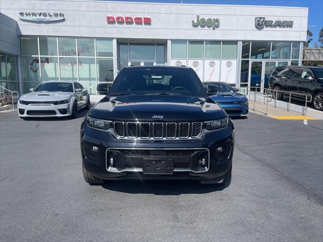 2022 Jeep Grand Cherokee Overland 4x2 2022 Jeep Grand Cherokee Overland 4x2