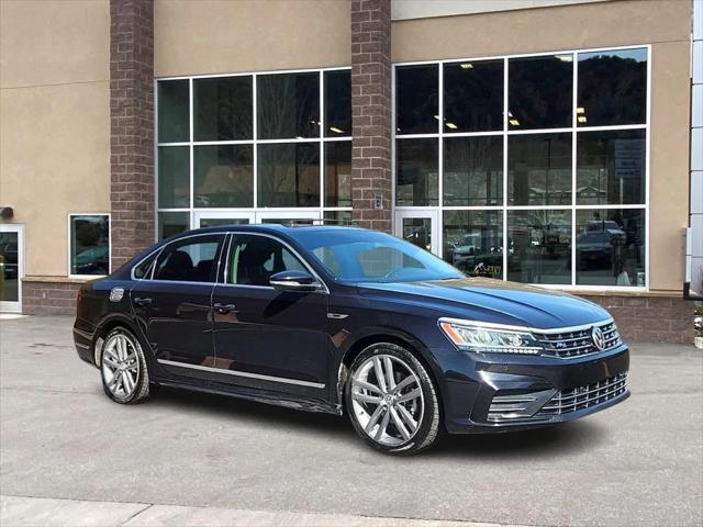 2019 Volkswagen Passat 2.0T SE R-Line