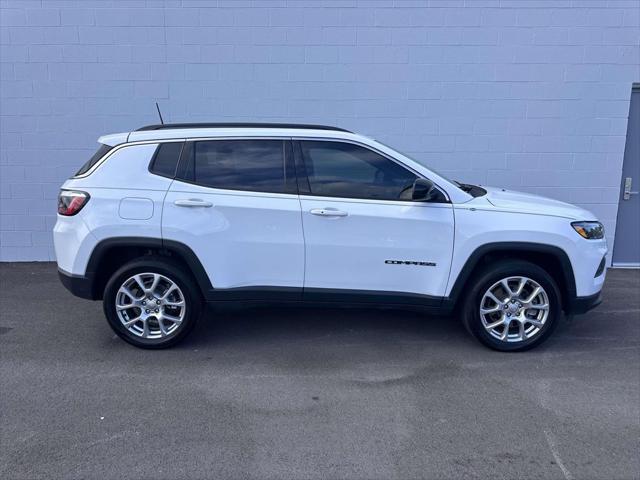 2023 Jeep Compass Latitude Lux FWD