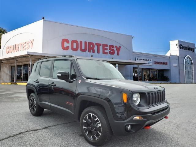 2023 Jeep Renegade Trailhawk 4x4