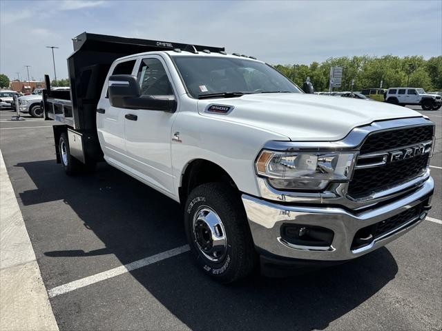 2024 RAM Ram 3500 Chassis Cab RAM 3500 TRADESMAN CREW CAB CHASSIS 4X4 60 CA