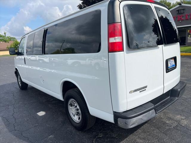 2016 Chevrolet Express LT
