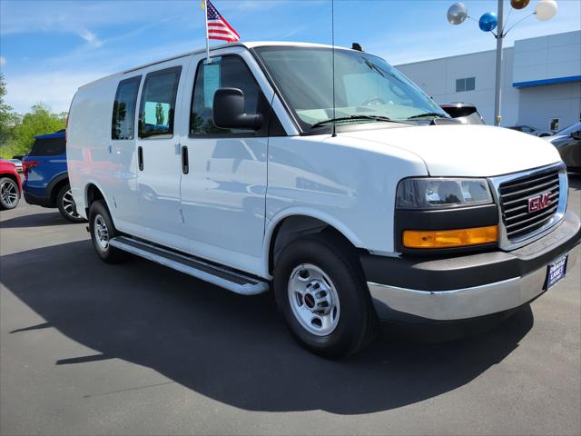 2022 GMC Savana Cargo RWD 2500 Regular Wheelbase Work Van