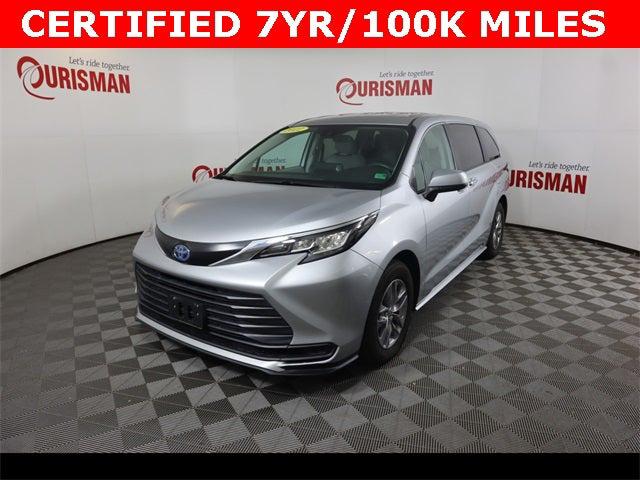 2022 Toyota Sienna LE 2022 Toyota Sienna LE