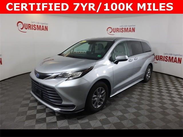 2022 Toyota Sienna LE 2022 Toyota Sienna LE