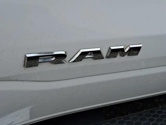 2021 Ram 1500 Big Horn Crew Cab 4x4 57 Box